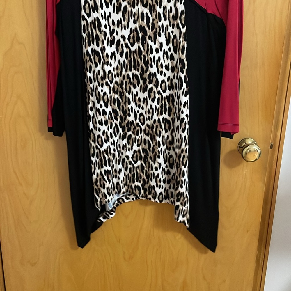 Leopard Tunic Top - Picture 3 of 5